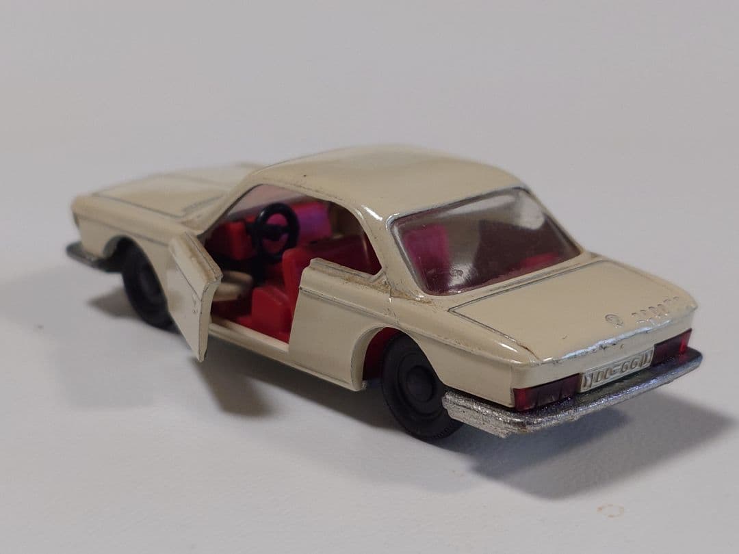 ミニカー Siku V266 BMW 2000 CS