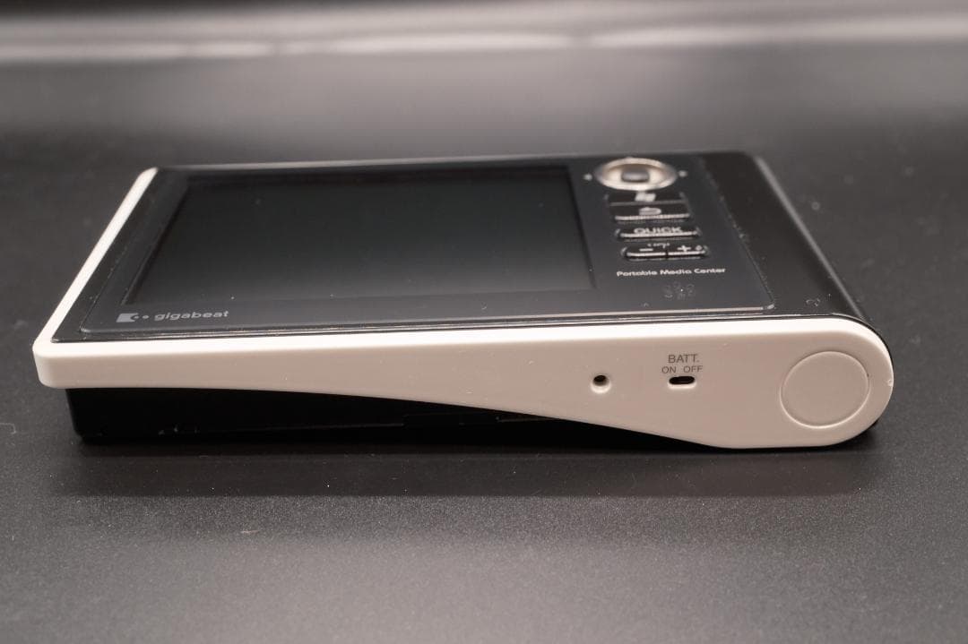 東芝 TOSHIBA gigabeat MEV30T 美品 バッテリー交換済