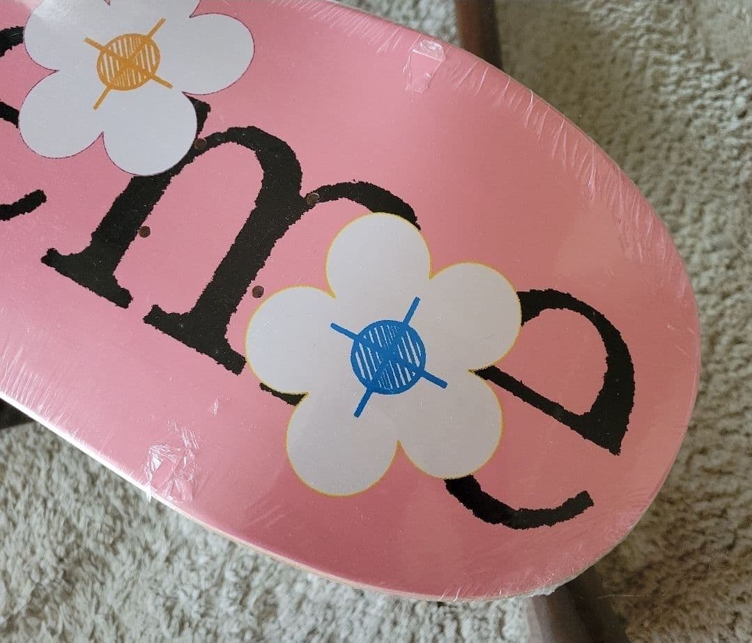 セドリックっ子☆Supreme Flower 新品 スケートボードデッキ