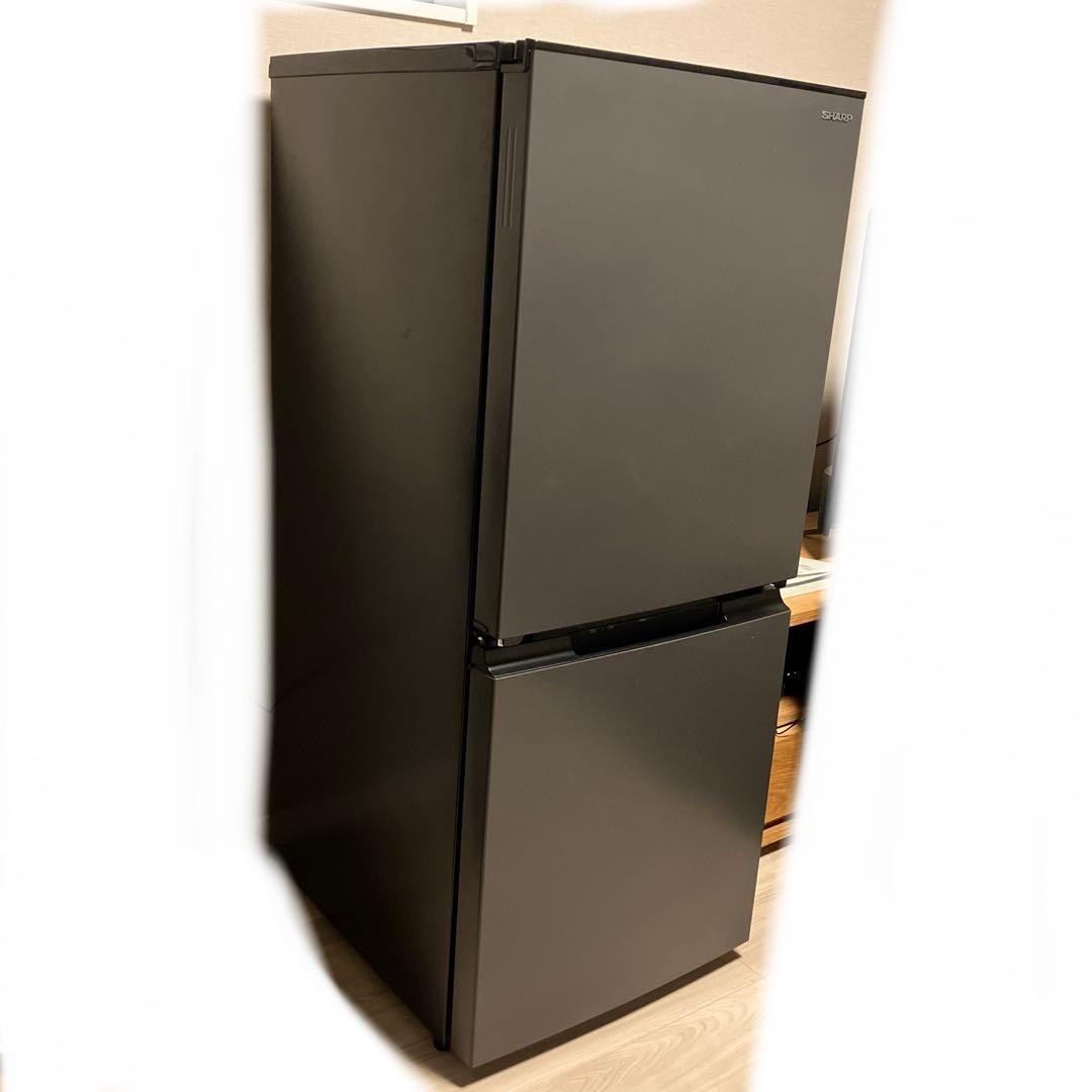 冷蔵庫　シャープ　152L ドア左右付替可能