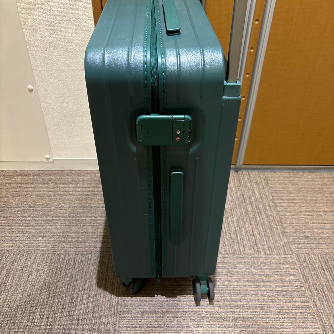 TUPLUS キャリーケース スーツケース　グリーン　Mサイズ　61L