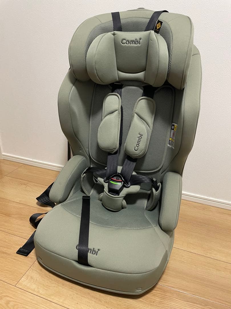 Combi 車用チャイルドシート セレーノグリーン