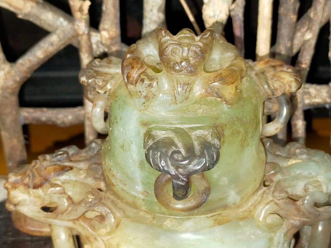 ♥値下げ！♥玉石♥　獅子　香炉　緑石　翡翠　骨董　古玩