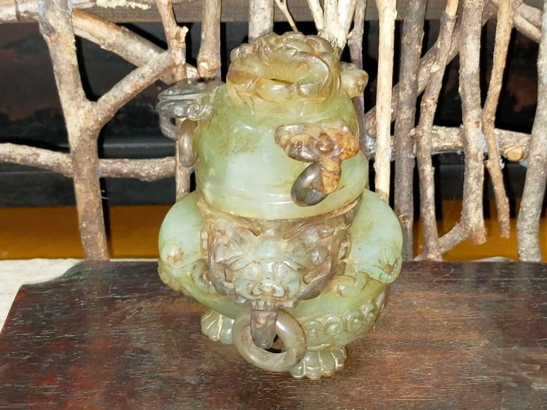♥値下げ！♥玉石♥　獅子　香炉　緑石　翡翠　骨董　古玩