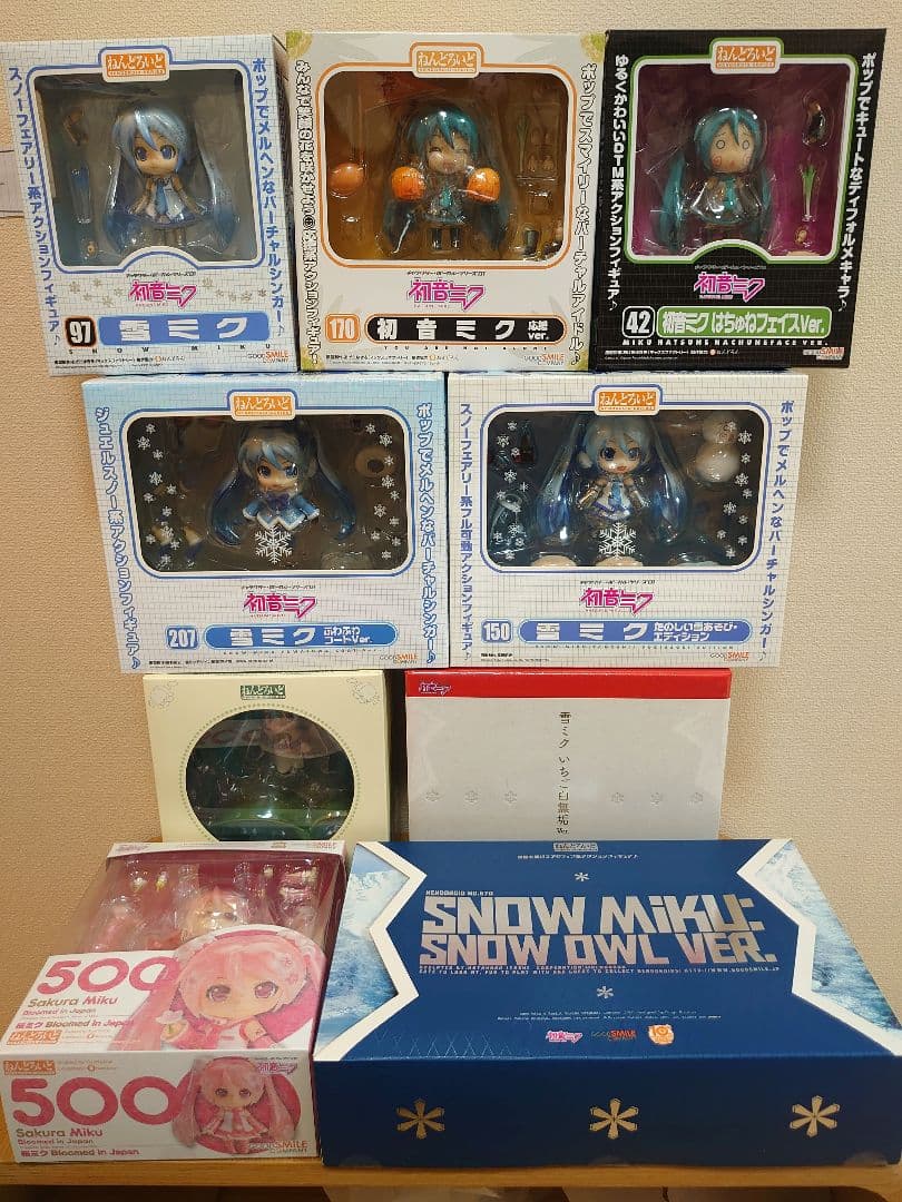 ねんどろいど（雪ミク＆桜ミク＆初音ミク）セット＋交換パーツ