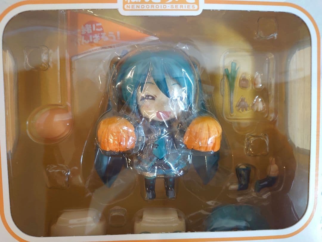 ねんどろいど（雪ミク＆桜ミク＆初音ミク）セット＋交換パーツ