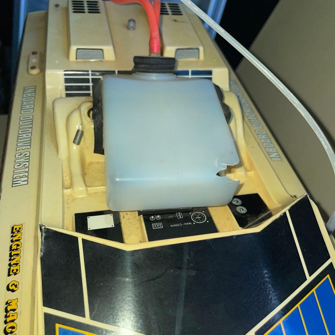 u*f様 KYOSHO WORLD CHAMPION ラジコンボート