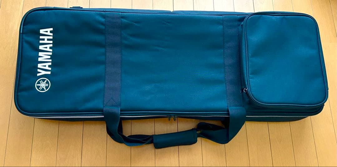 YAMAHA CK61ステージキーボード 本体と付属品