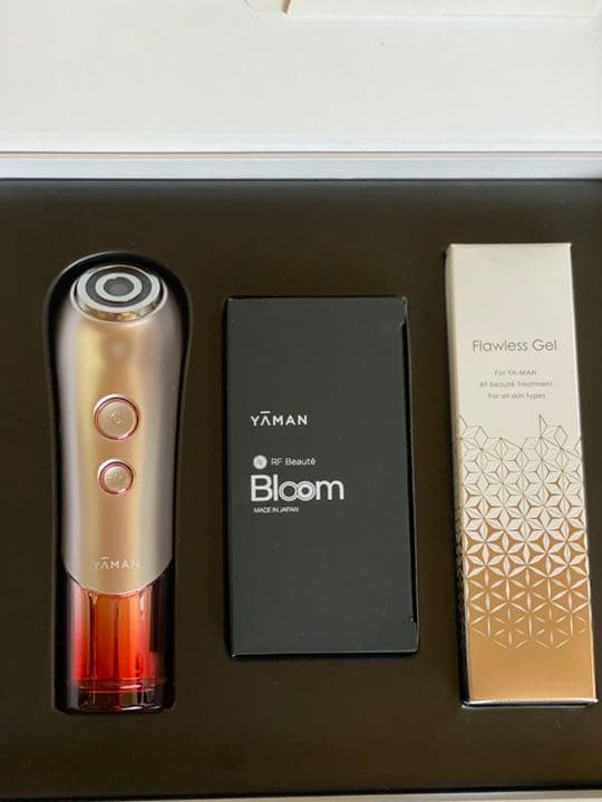 未使用品❗️ヤーマン 美顔器　ブルームレッド　［国内・海外対応］ Ｓ１０ＹＬ