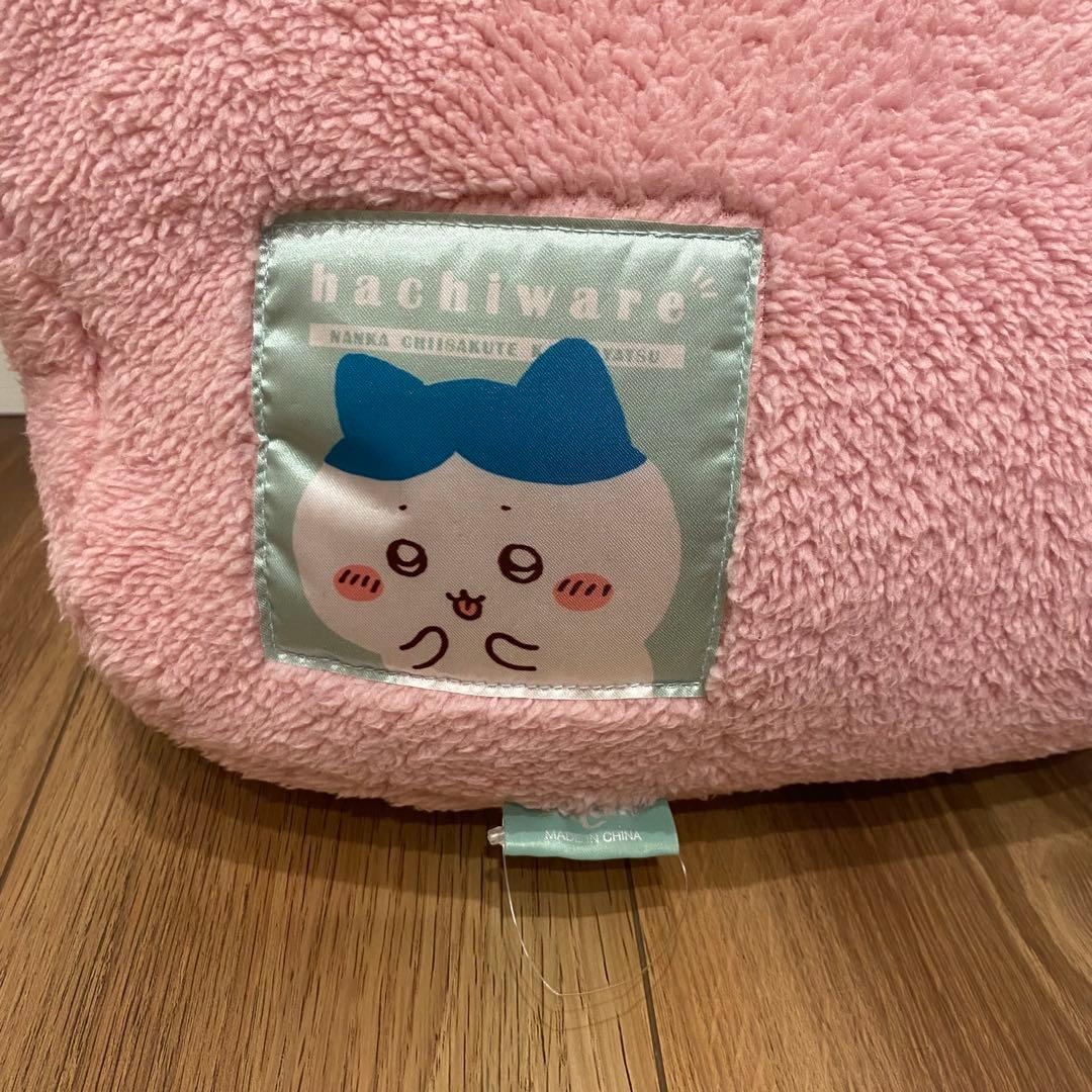 【メルカリ市限定価格】ちいかわもこもこダイカットクッションうさぎハチワレモモンガ