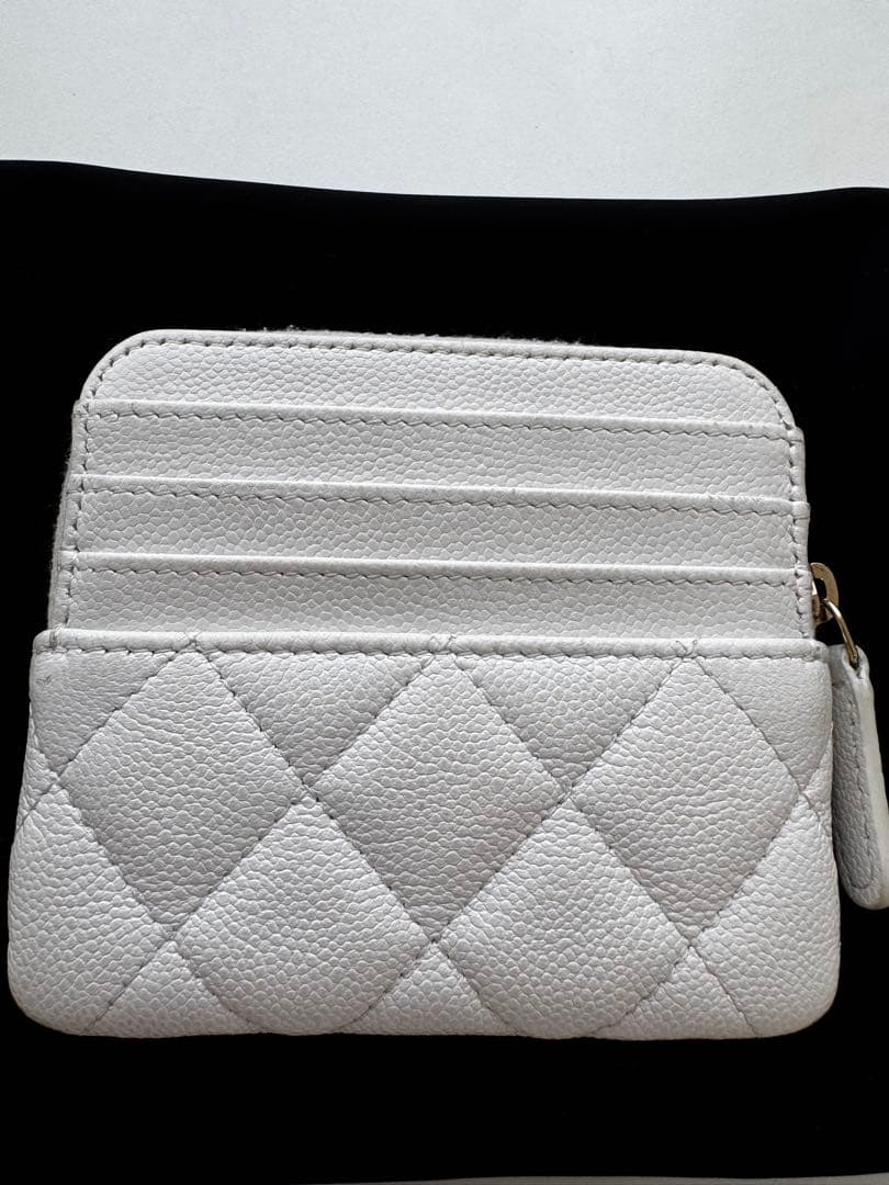 CHANEL シャネル　財布　キャビアスキン　ケース　ホワイト