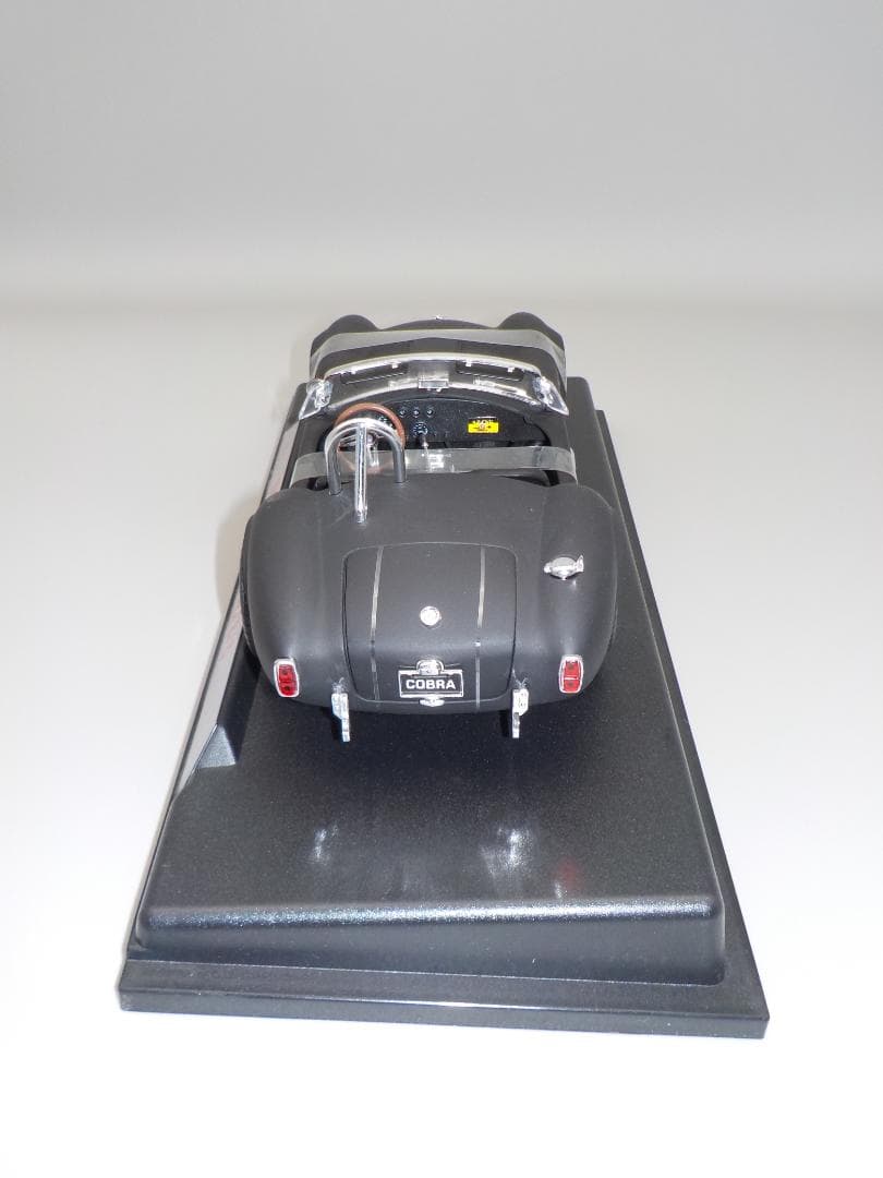 SHELBY COBRA 427SC BL　1/18 scale