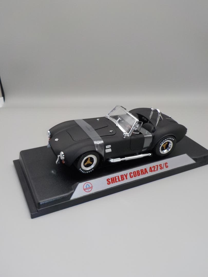 SHELBY COBRA 427SC BL　1/18 scale