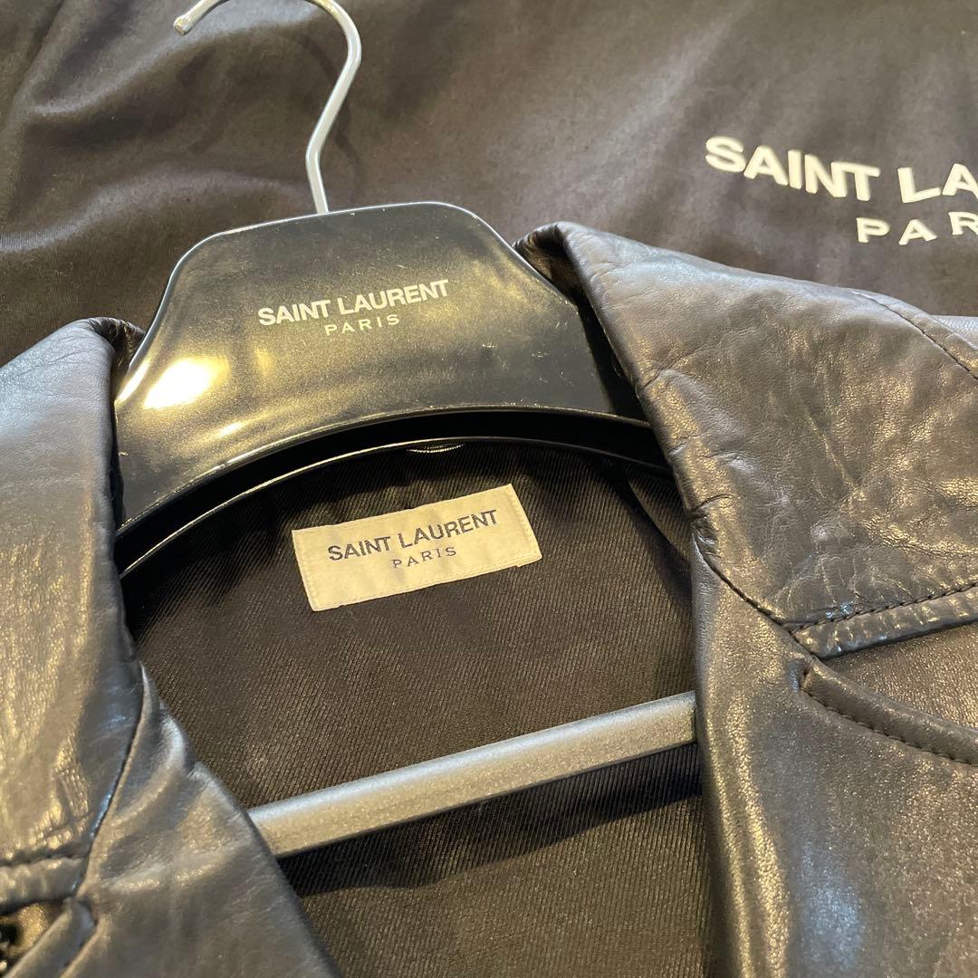 サンローラン　名作L01 ブラックボタン