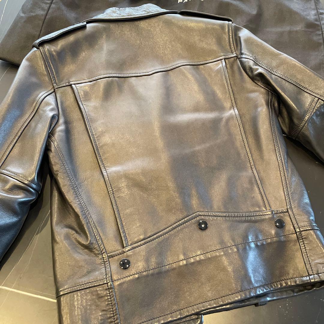 サンローラン　名作L01 ブラックボタン