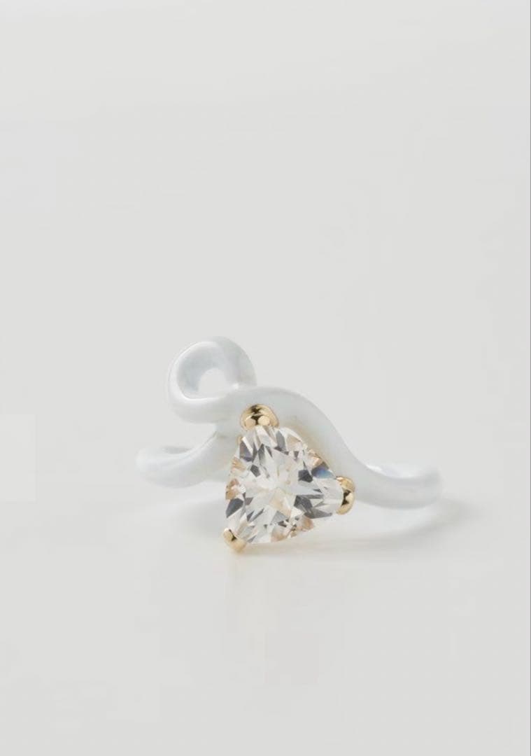 TRILLION VINE RING IN WHITE ベア ボンジェスカ