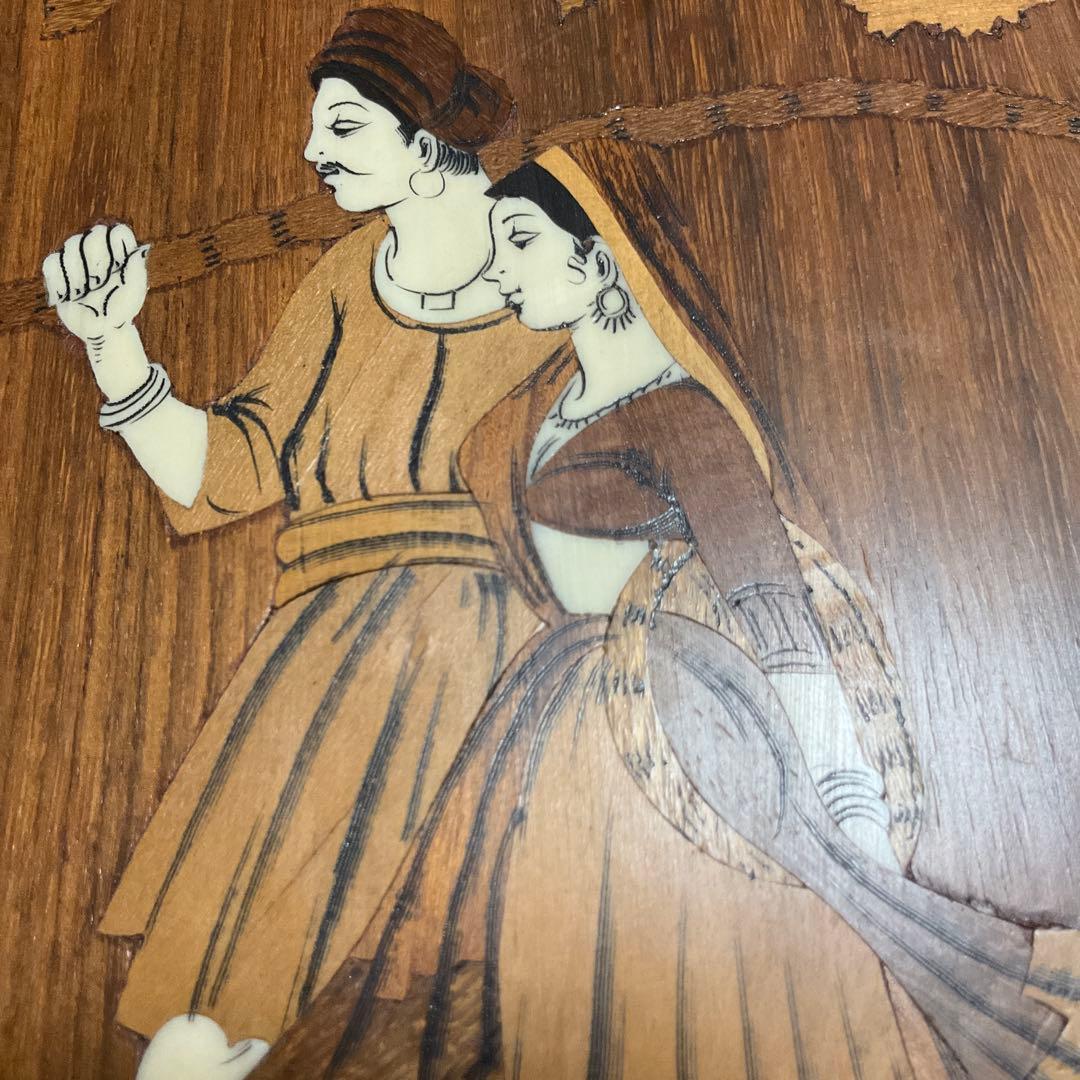 紫檀木の絵画　ウッドアート、インド土産