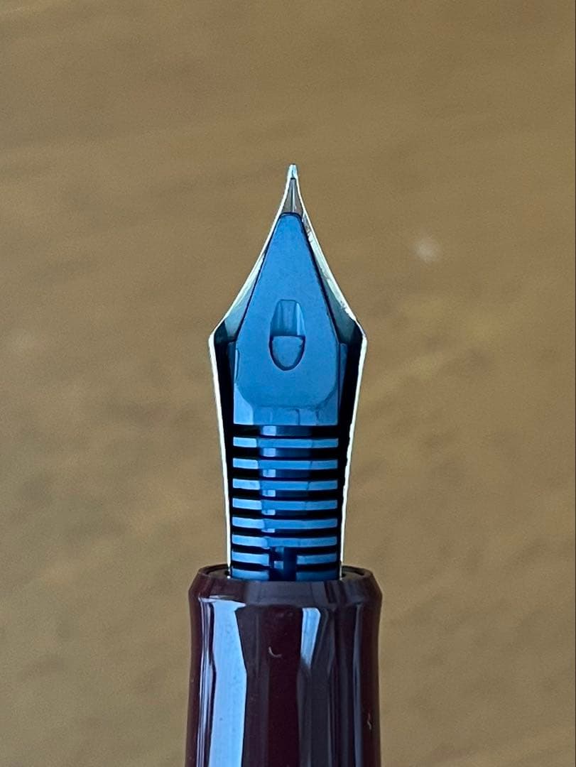 パイロット　万年筆　カスタム743 ディープレッド　字幅:細字(F)