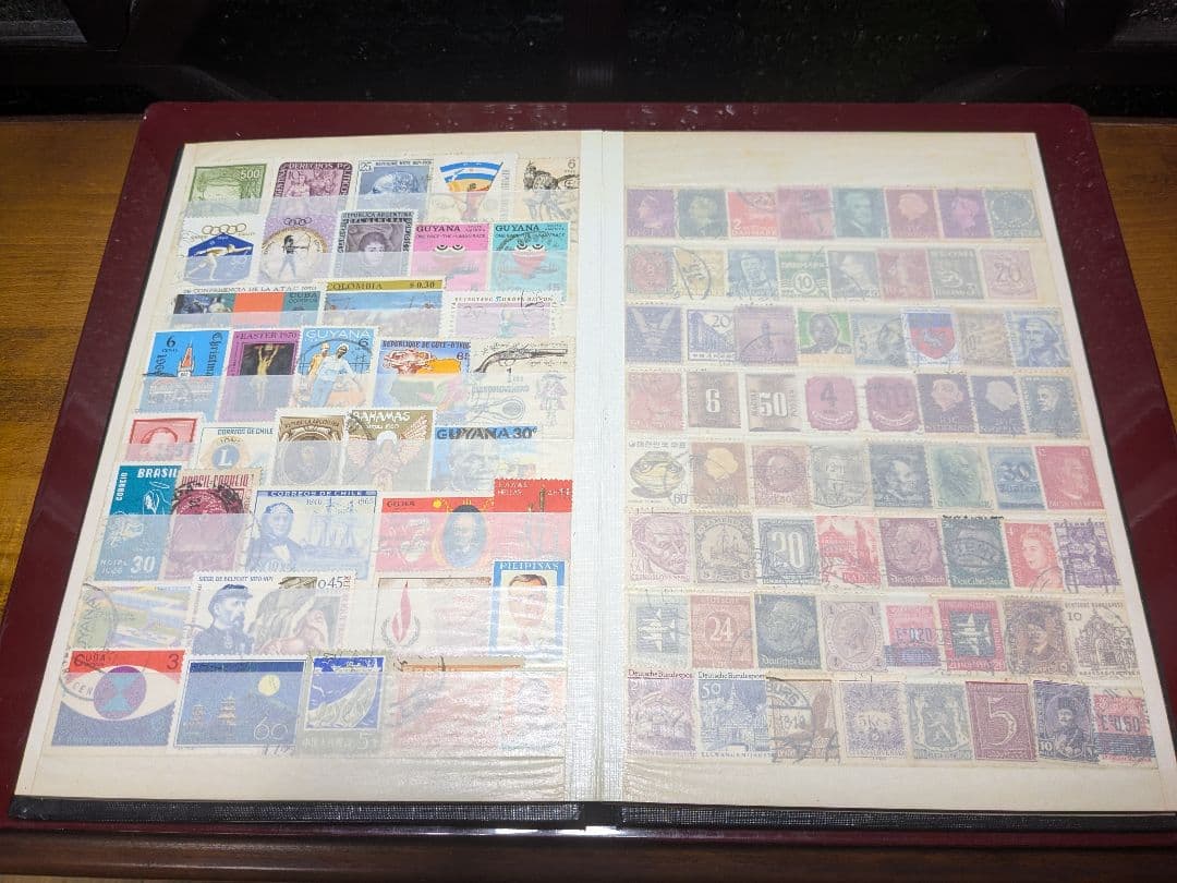 外国切手コレクションアルバム 約380枚 ペレ記念切手入り