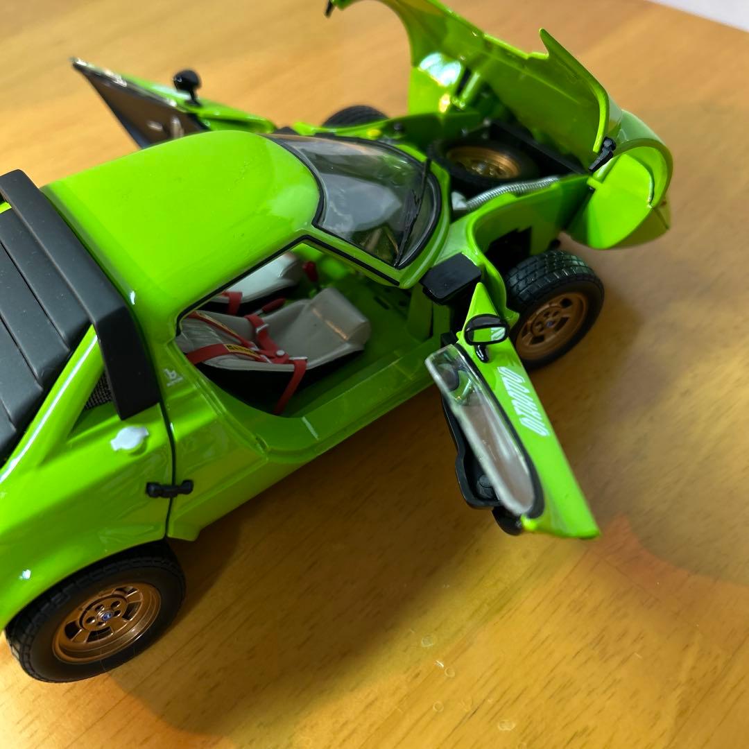 サンスター　1/18 ランチャーストラトス