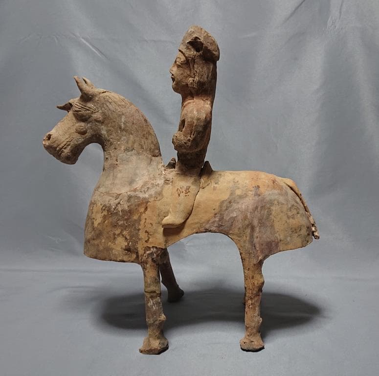コレクター収集品　東漢時代　加彩　騎馬　陶俑　37cm