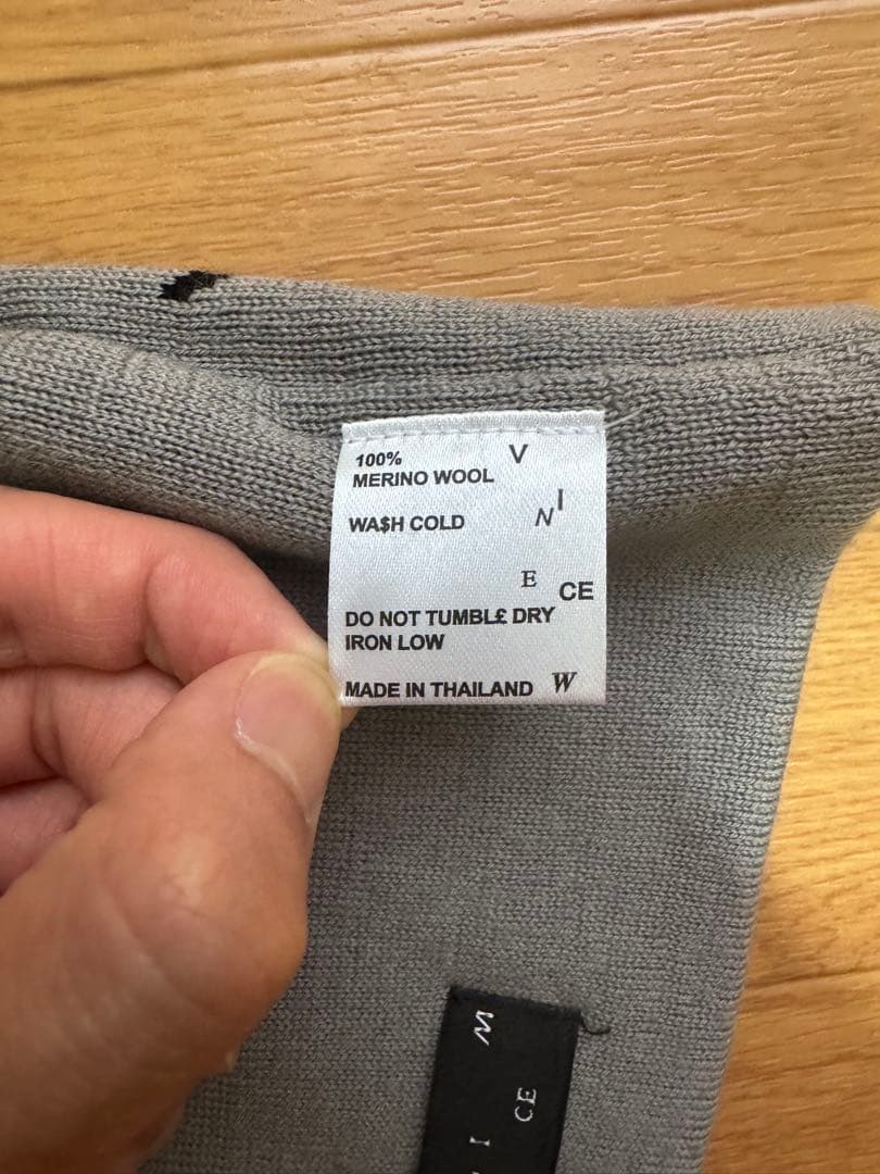 Venicew 目のデザイン ニット帽 黒 グレー