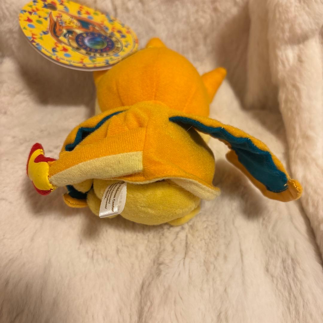 ポケモンセンター　メガトウキョーのピカチュウ マスコットぬいぐるみ