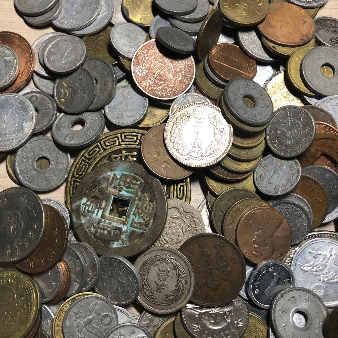 Zお宝探し！世界、日本古銭1KG 大量　一圓銀貨など　金貨銀貨 貴重