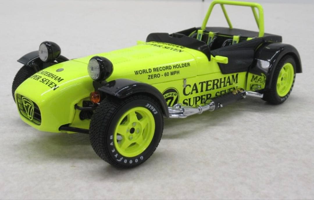 1/18 CATERHAM SUPER SEVEN ケータハム スーパーセブン