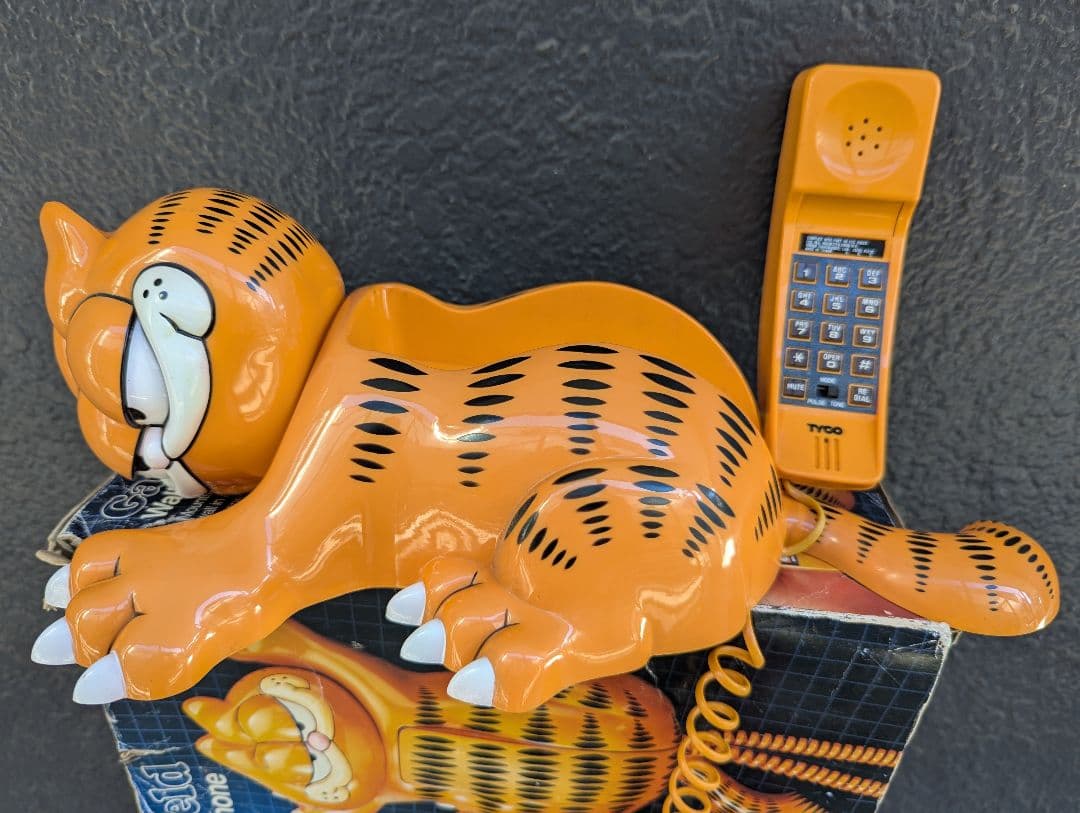 【ガーフィルド、超レア壁掛け電話機(ジャンク品)】1981 米国買付け 中古美品