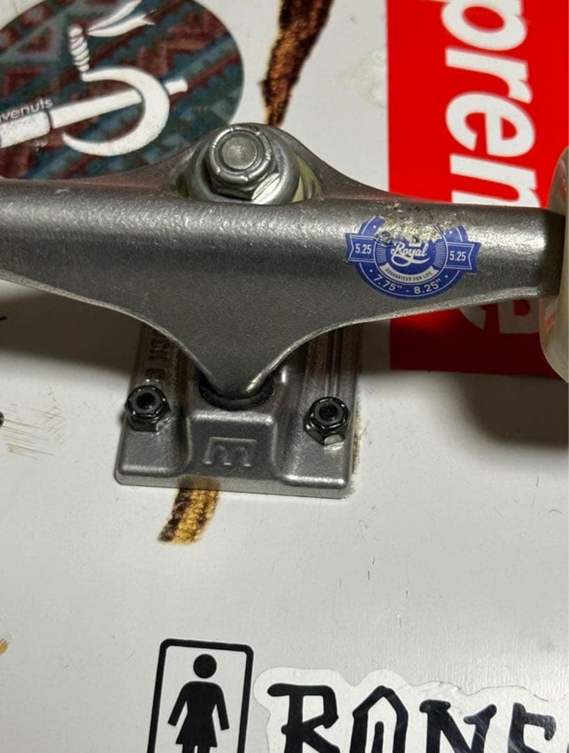 スケボー　コンプリート　デッキ　ガール