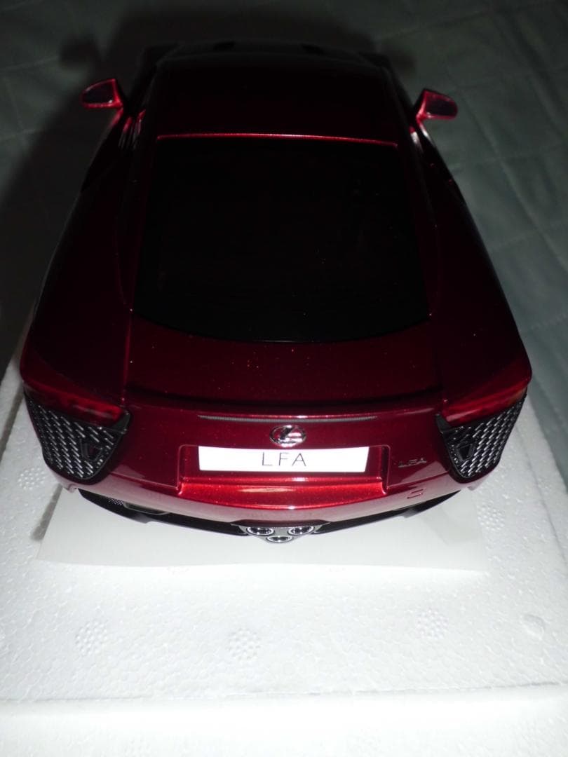 【現状品】オートアート 1/18 レクサス LFA パール・レッド
