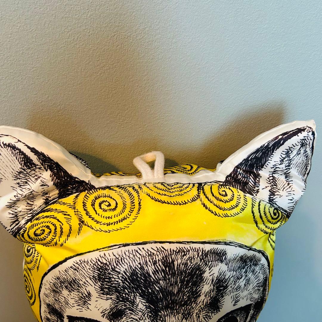 ヒグチユウコ ネコリョーシカ クッション 特大