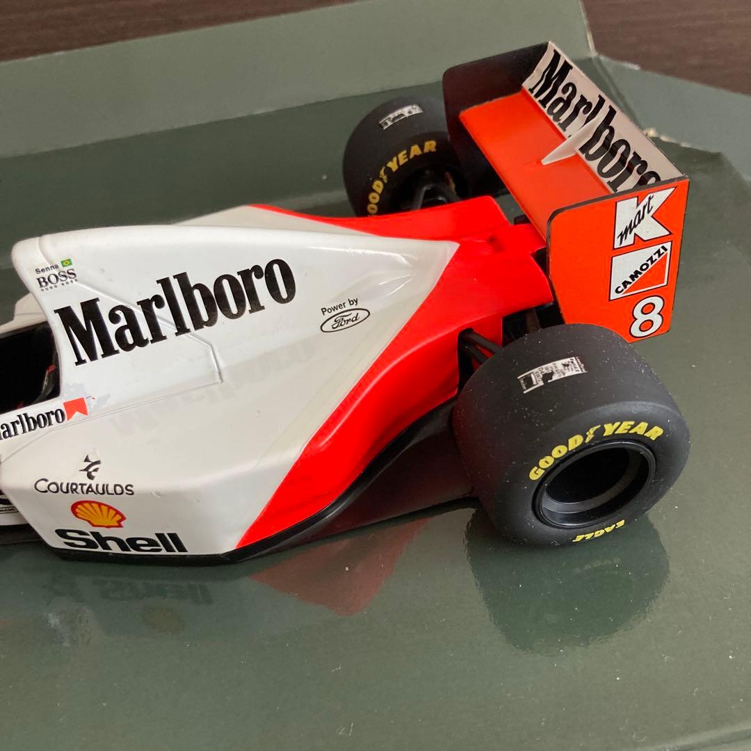 ミニカー McLaren Marlboro MP4/8 FORD HB D7 1/18
