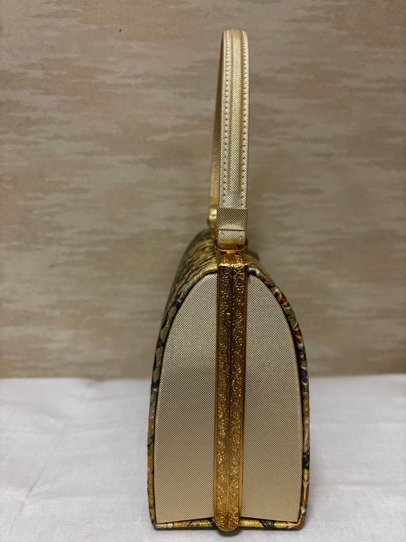 和装用草履バッグセット　金　正絹　正倉院模様　刺繍　多色使い　成人式　未使用品