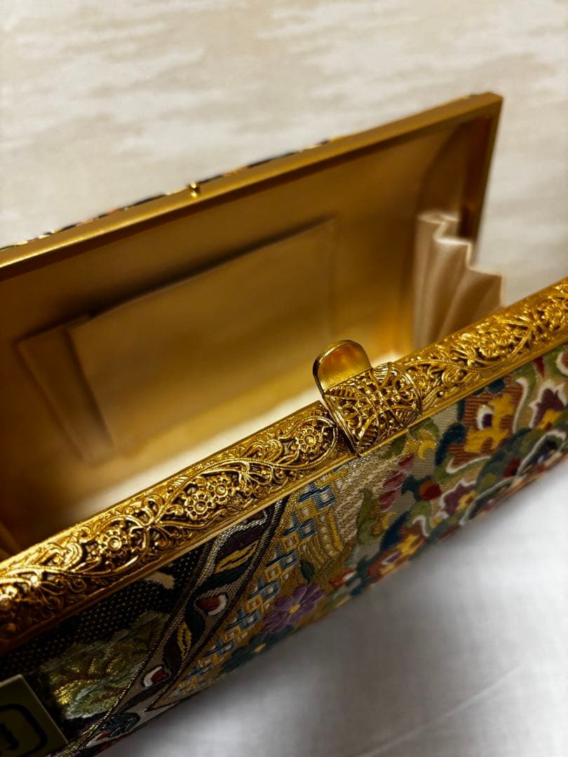 和装用草履バッグセット　金　正絹　正倉院模様　刺繍　多色使い　成人式　未使用品