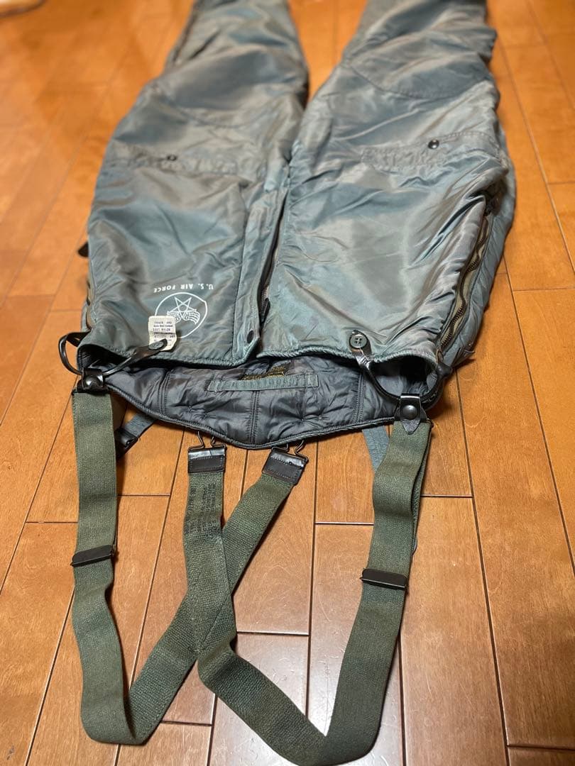 実物USAF F-1B アメリカ空軍　防寒パイロットトラウザース 黒タグ