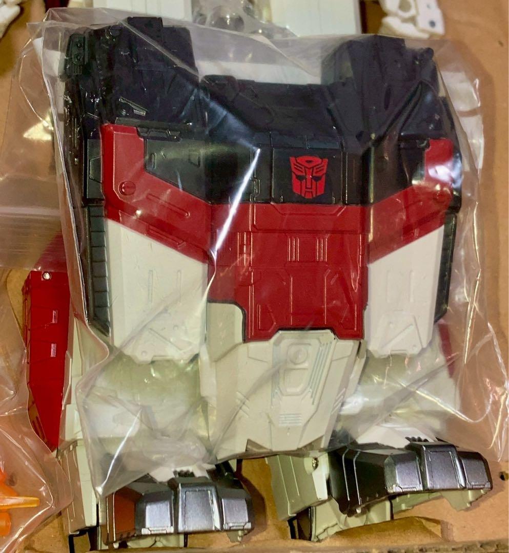 transformers WFC-S28 (SG-26) ジェットファイヤー