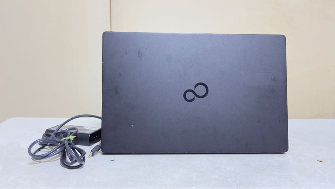 FUJITSU U9312/J i5 1245U メモリ 16GB 256GB