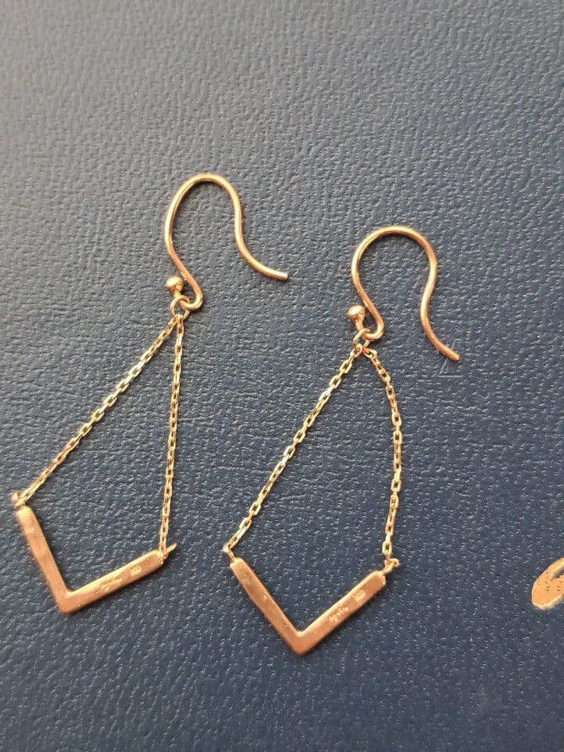 し*ま様 アガット　2014オータムコレクション　揺れるピアス