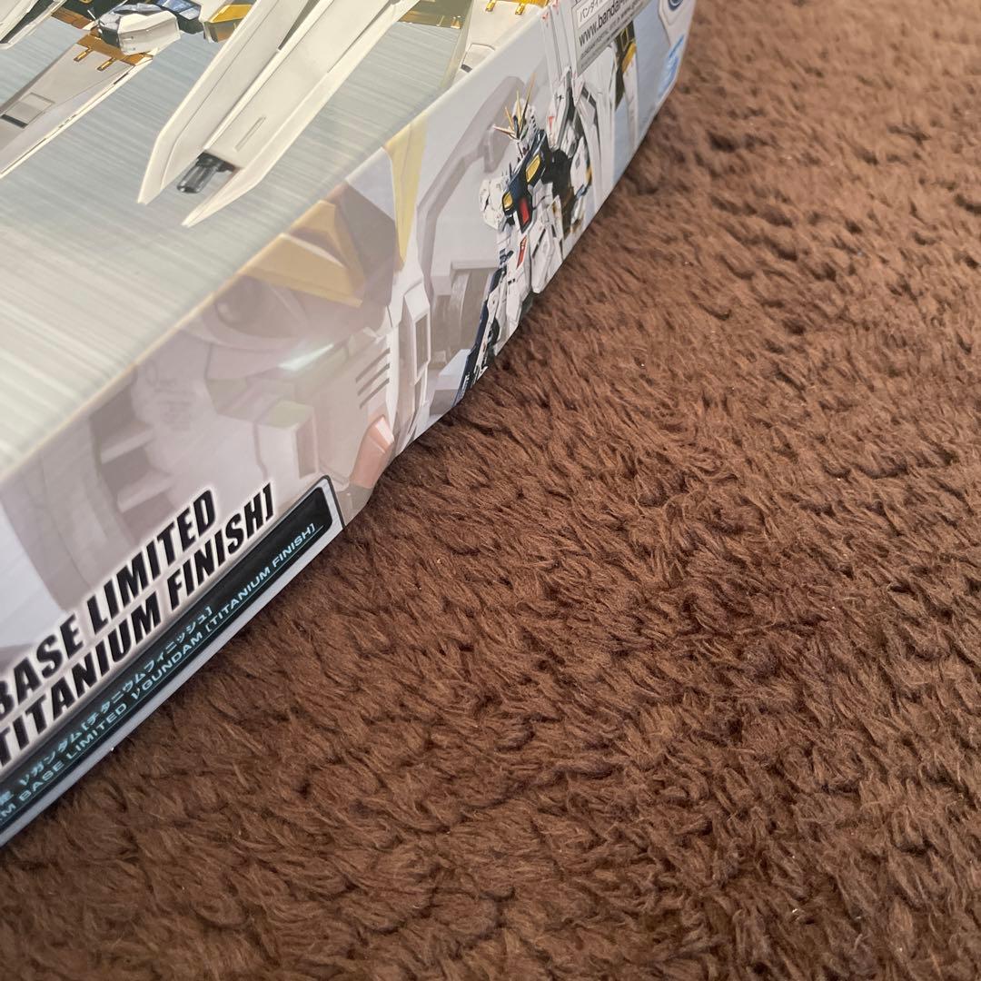 RX-93 νガンダム チタニウムフィニッシュ