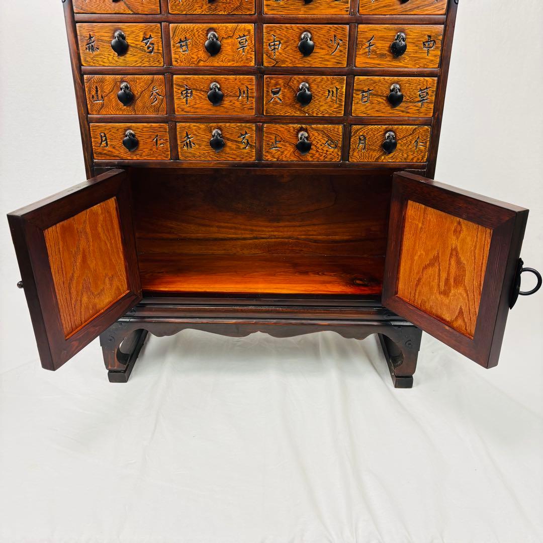 李朝家具 薬箪笥（ヤクジャン）韓国アンティーク小箪笥　ヴィンテージ　戸棚