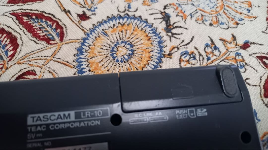 TASCAM LR-10 楽器トレーナー・レコーダー