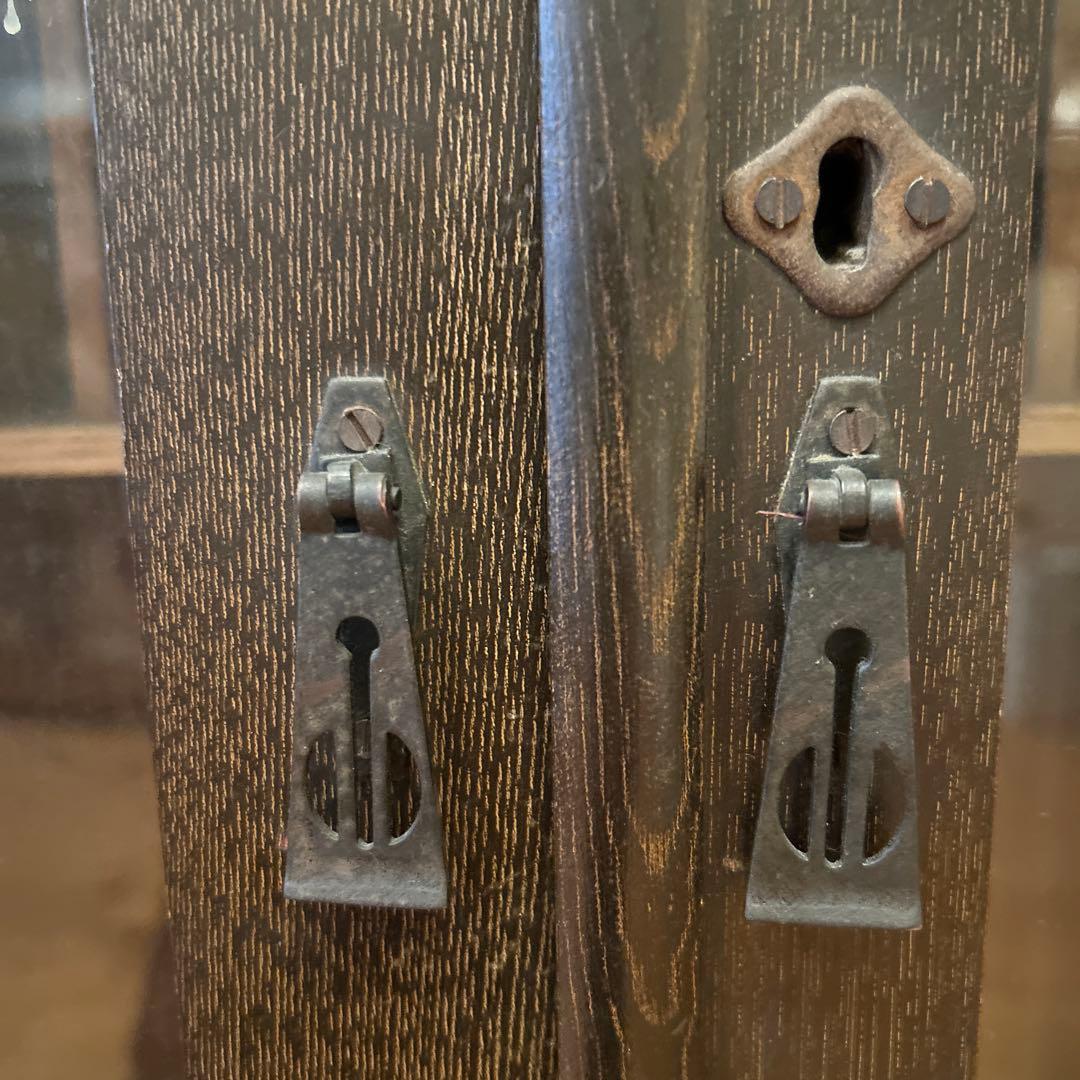 本棚　アンティーク　木製ガラス扉キャビネット 引き出し付き　収納棚　古道具