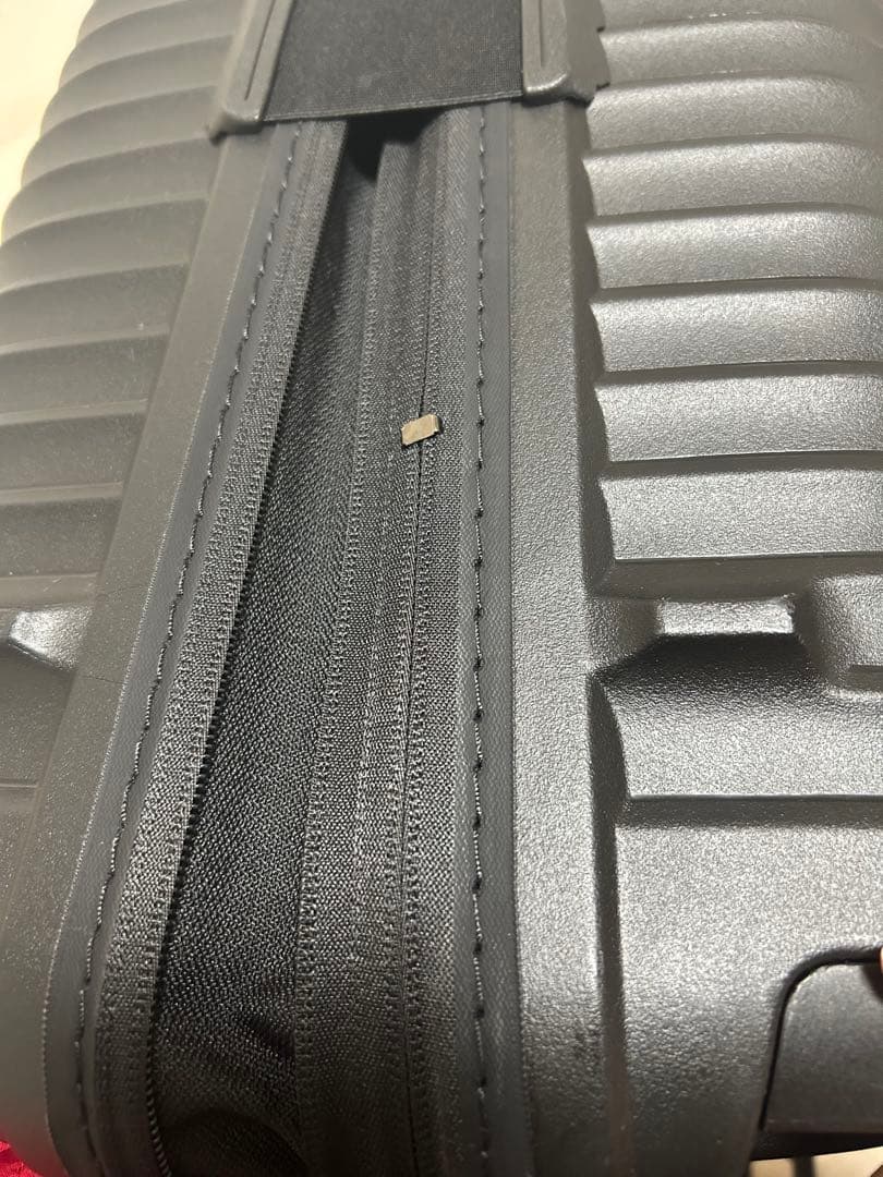 超軽量　サムソナイト　スーツケース アップスケープ　スピナー エキスパンダブル