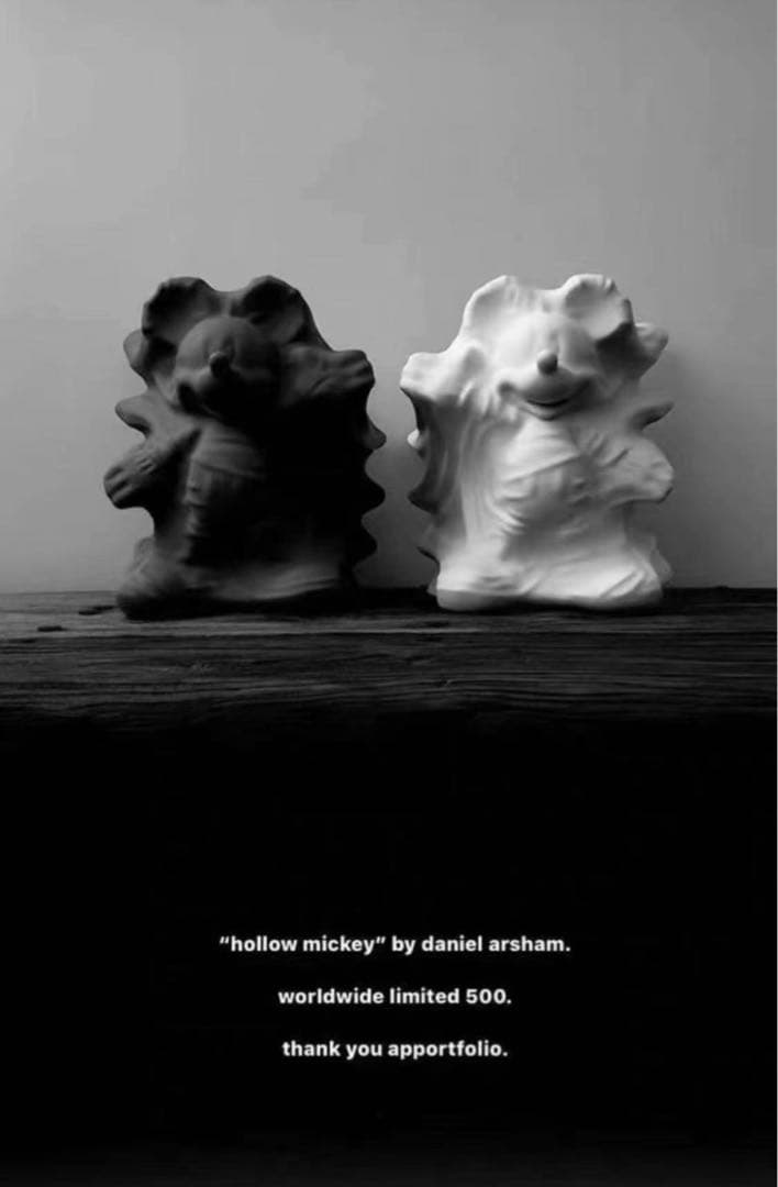 ダニエル・アーシャム「Hollow Mickey ゴーストミッキー」白黒セット