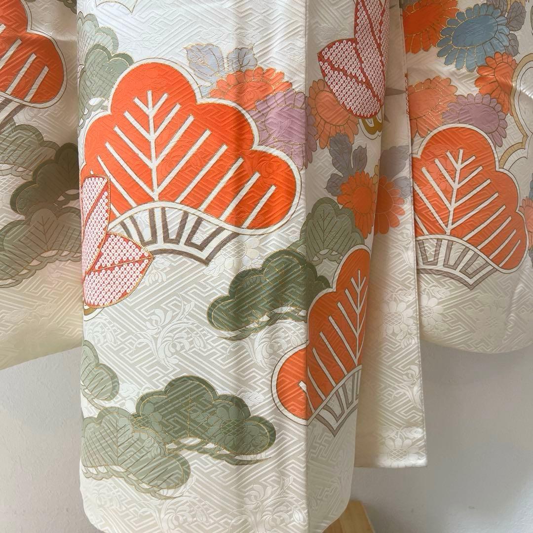 425 振袖フルセット 正絹 オフホワイト 白 金彩 駒刺繍 松竹梅 レトロ