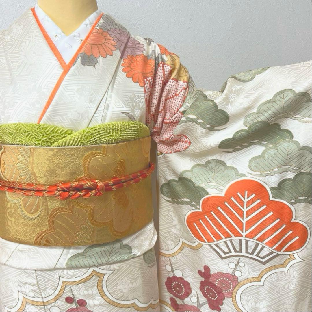 425 振袖フルセット 正絹 オフホワイト 白 金彩 駒刺繍 松竹梅 レトロ