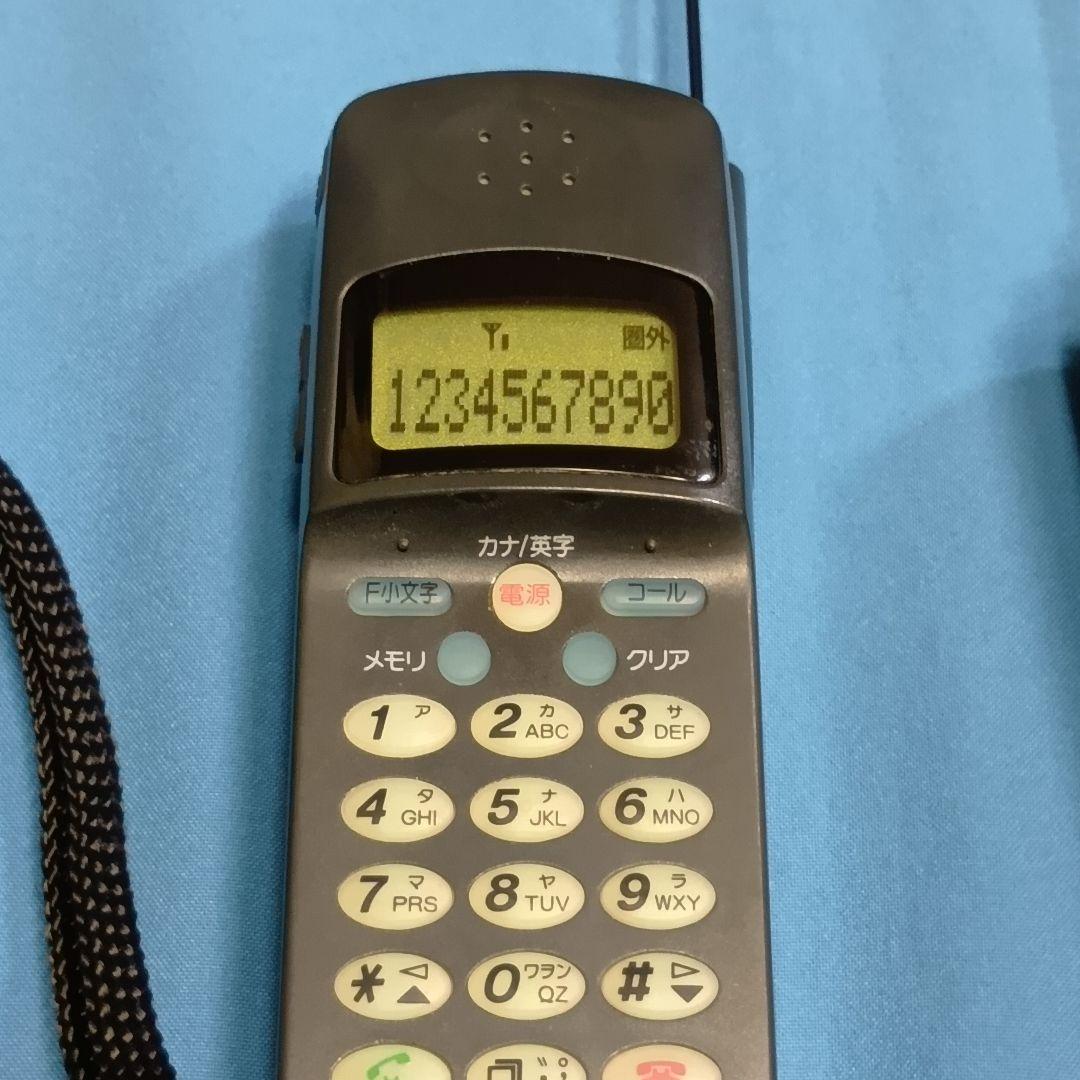 ドコモ　ムーバ　D2 ◆電源入ります。充電します。とてもキレイです。