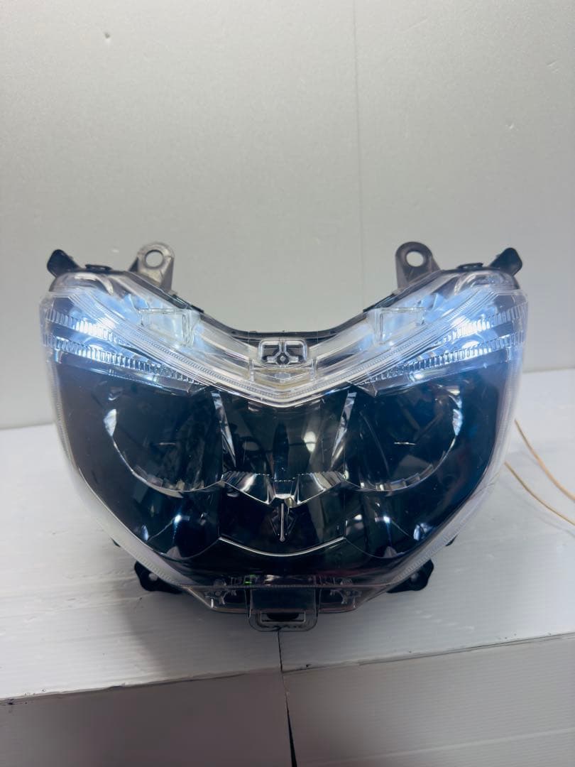 SE86J N-MAX125☆純正LEDヘッドライト☆